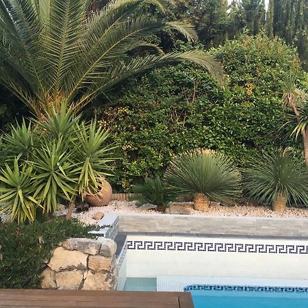 La Villa Blanche Sanary-sur-Mer Exterior foto